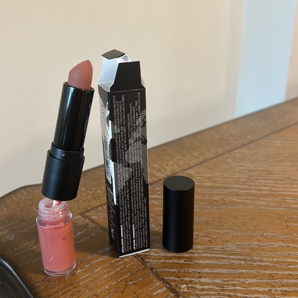 Nudiversal Lip Duo
CTZN Cosmetics - Picture 2 of 4